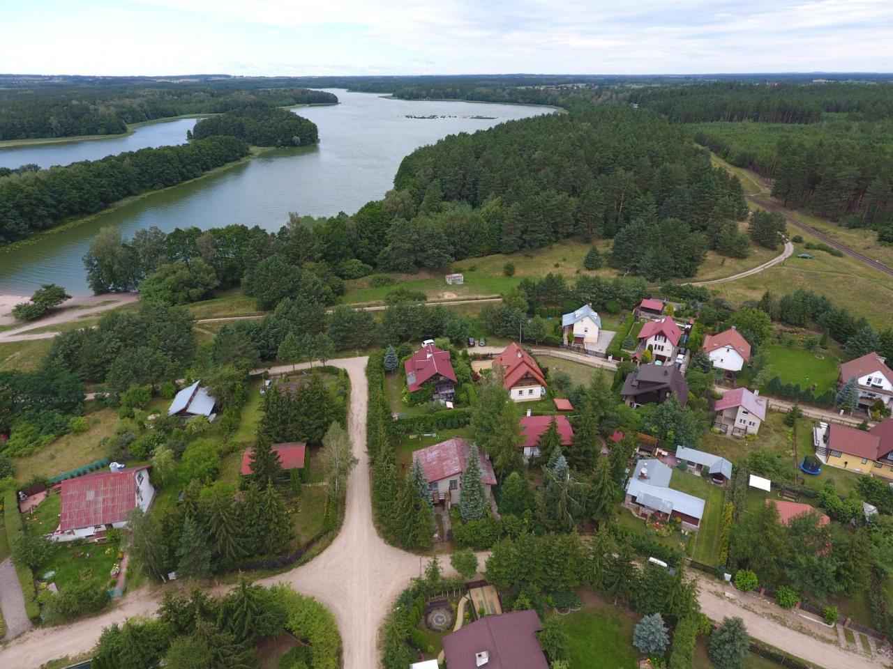 Cudodomek Na Mazurach W Woszczelach Kolo Elku Экстерьер фото